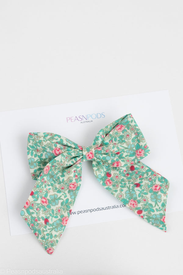 Ivy Belle Bow