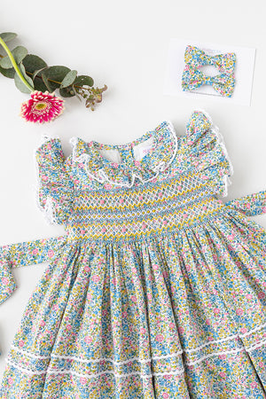 فستان مزهر مطرز يدويًا